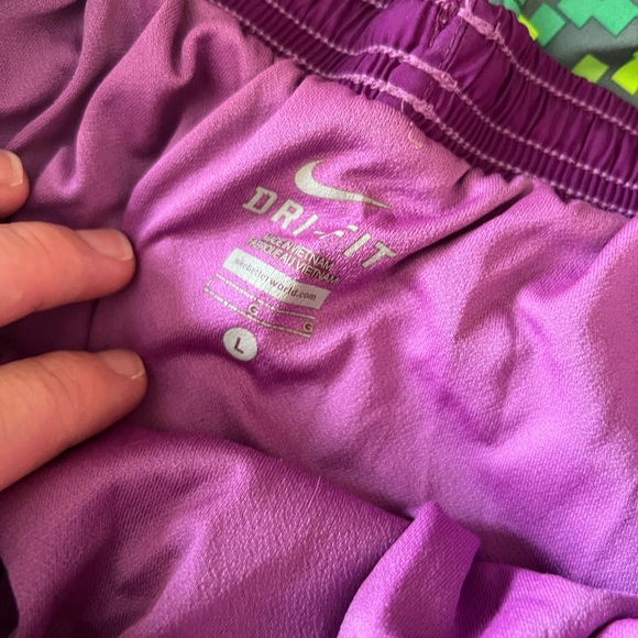 Nike Women's Dri Fit Tempo Shorts - Picture 3 of 8